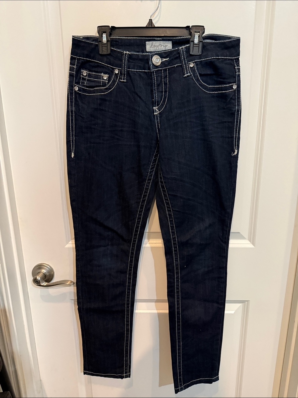 Daytrip Skinny Jeans in Dark Indigo with Contrast Stitching